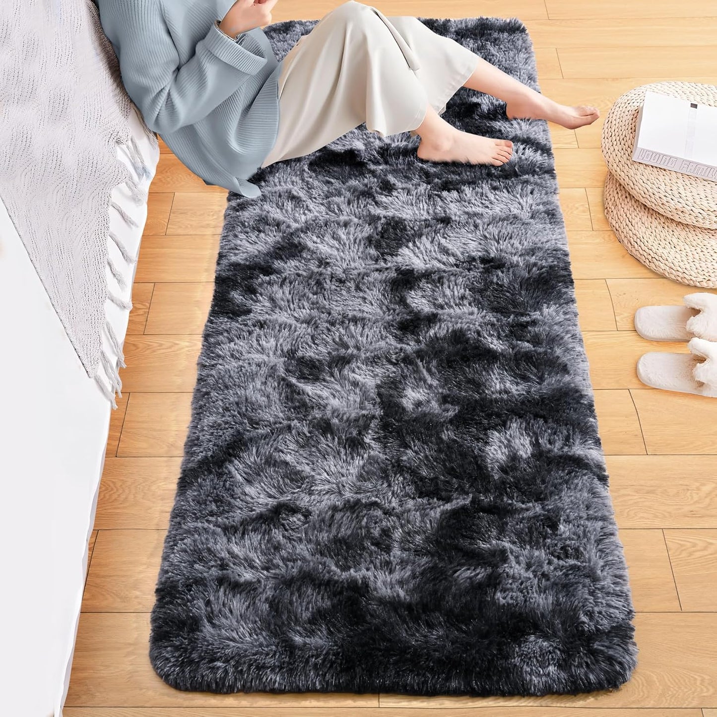 ISEAU Black Rug Super Soft Shaggy 4X6 Feet Rugs for Bedroom, Fluffy Area Rug for Living Room Floor Rug, Fuzzy and Comfy Carpet Nursery Shag Rug for Kids Boys Room Decor