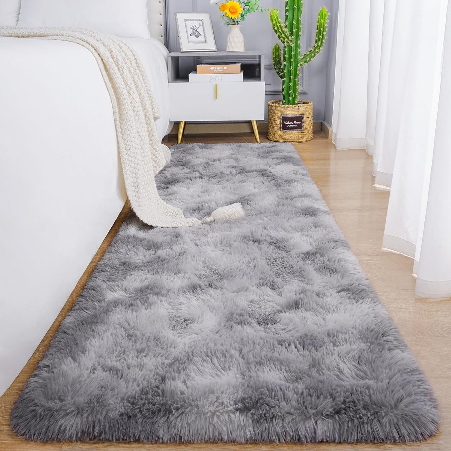 Chicrug Soft Runner Rugs for Bedroom Living Room Plush Fluffy Rug 2X6 Feet, Shag Furry Area Rug Carpet Non Shedding for Nursery Children Kids Girls Room Home Decorative, Grey