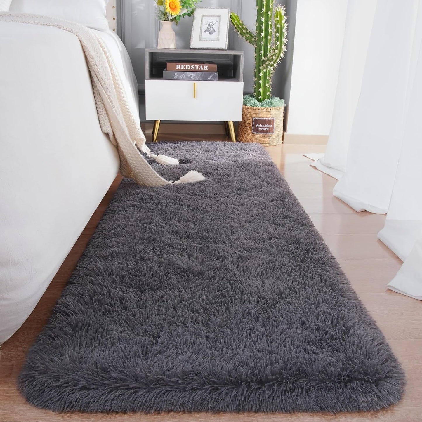 Chicrug Soft Runner Rugs for Bedroom Living Room Plush Fluffy Rug 2X6 Feet, Shag Furry Area Rug Carpet Non Shedding for Nursery Children Kids Girls Room Home Decorative, Grey
