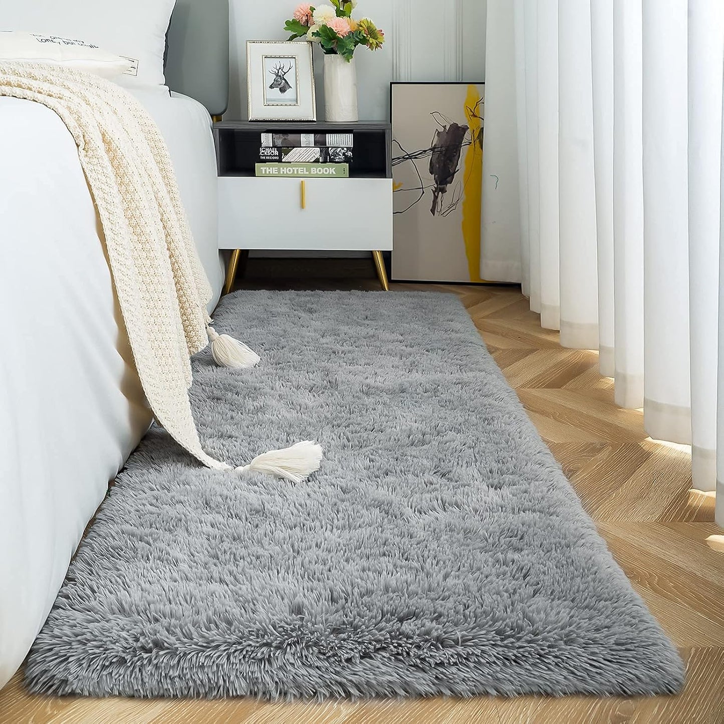 ISEAU Black Rug Super Soft Shaggy 4X6 Feet Rugs for Bedroom, Fluffy Area Rug for Living Room Floor Rug, Fuzzy and Comfy Carpet Nursery Shag Rug for Kids Boys Room Decor