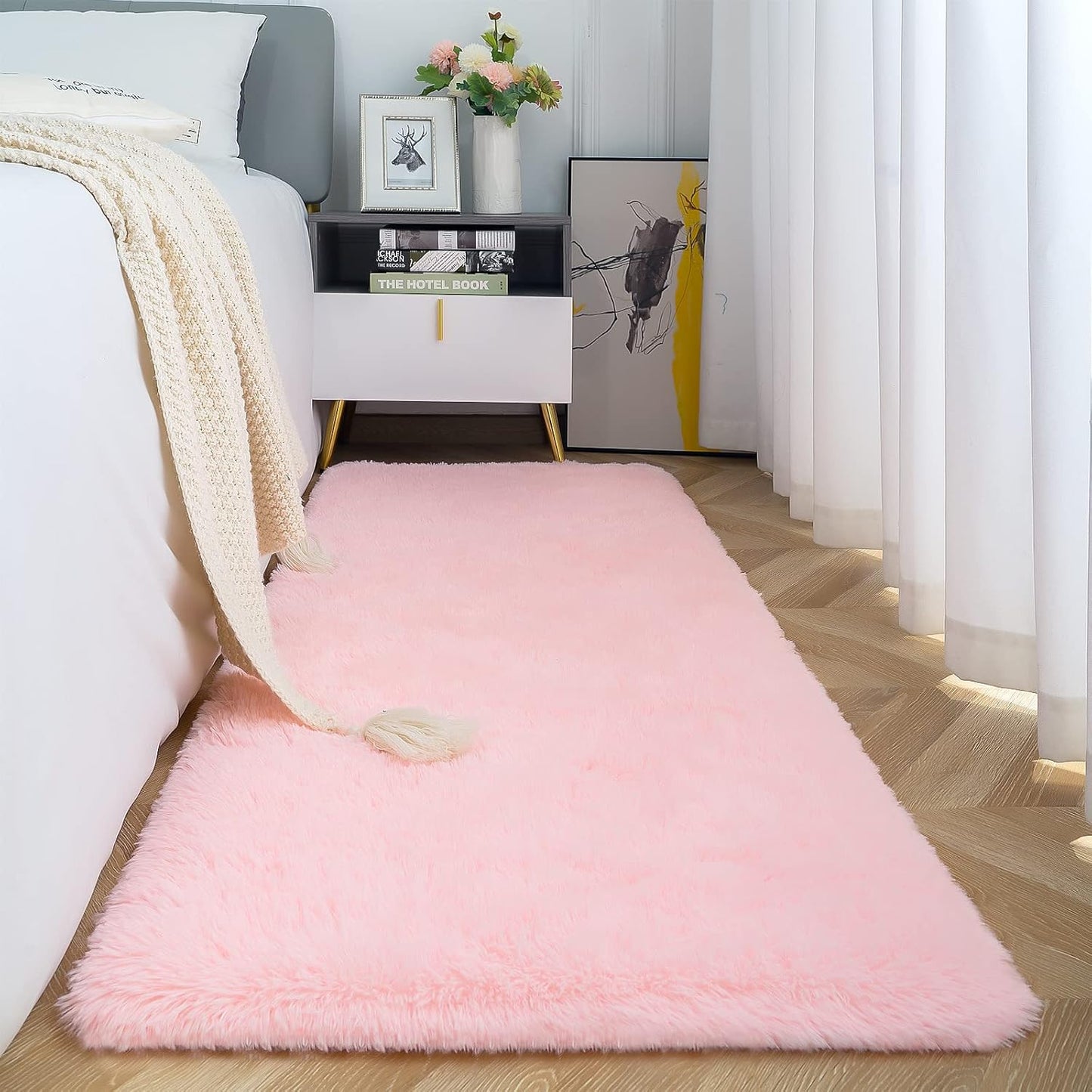 ISEAU Black Rug Super Soft Shaggy 4X6 Feet Rugs for Bedroom, Fluffy Area Rug for Living Room Floor Rug, Fuzzy and Comfy Carpet Nursery Shag Rug for Kids Boys Room Decor