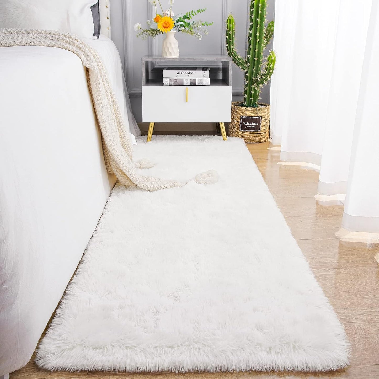 Chicrug Soft Runner Rugs for Bedroom Living Room Plush Fluffy Rug 2X6 Feet, Shag Furry Area Rug Carpet Non Shedding for Nursery Children Kids Girls Room Home Decorative, Grey